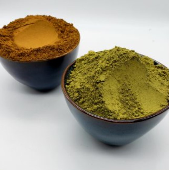 Kratom (Mitragyna speciosa)